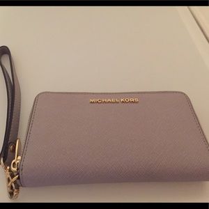 MICHAEL KORS wallet with wrist strap